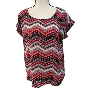Pink Republic | short sleeve pomegranate chevron top
